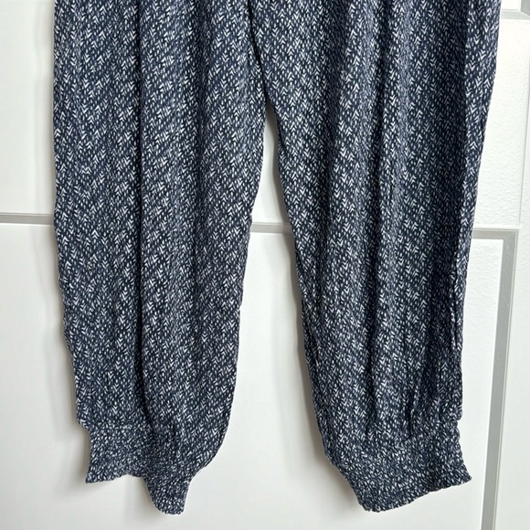 NWOT Vici Prudence Pocketed Jogger Pant - Small - Picture 16 of 16